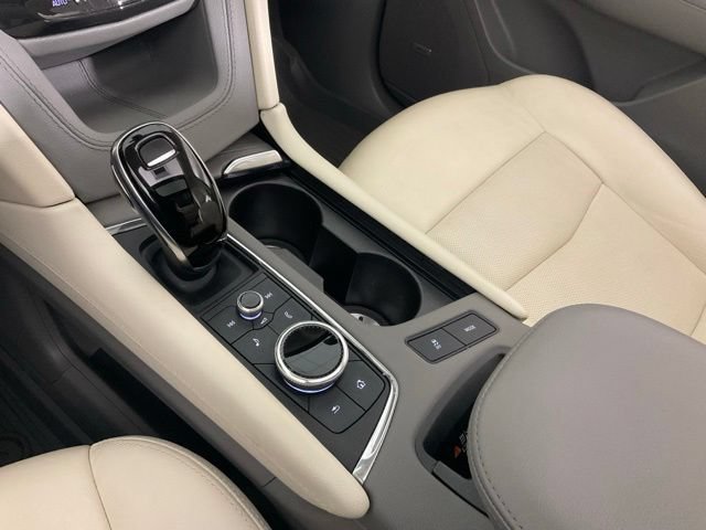 Used 2020 Cadillac XT5 Premium Luxury FWD image 12