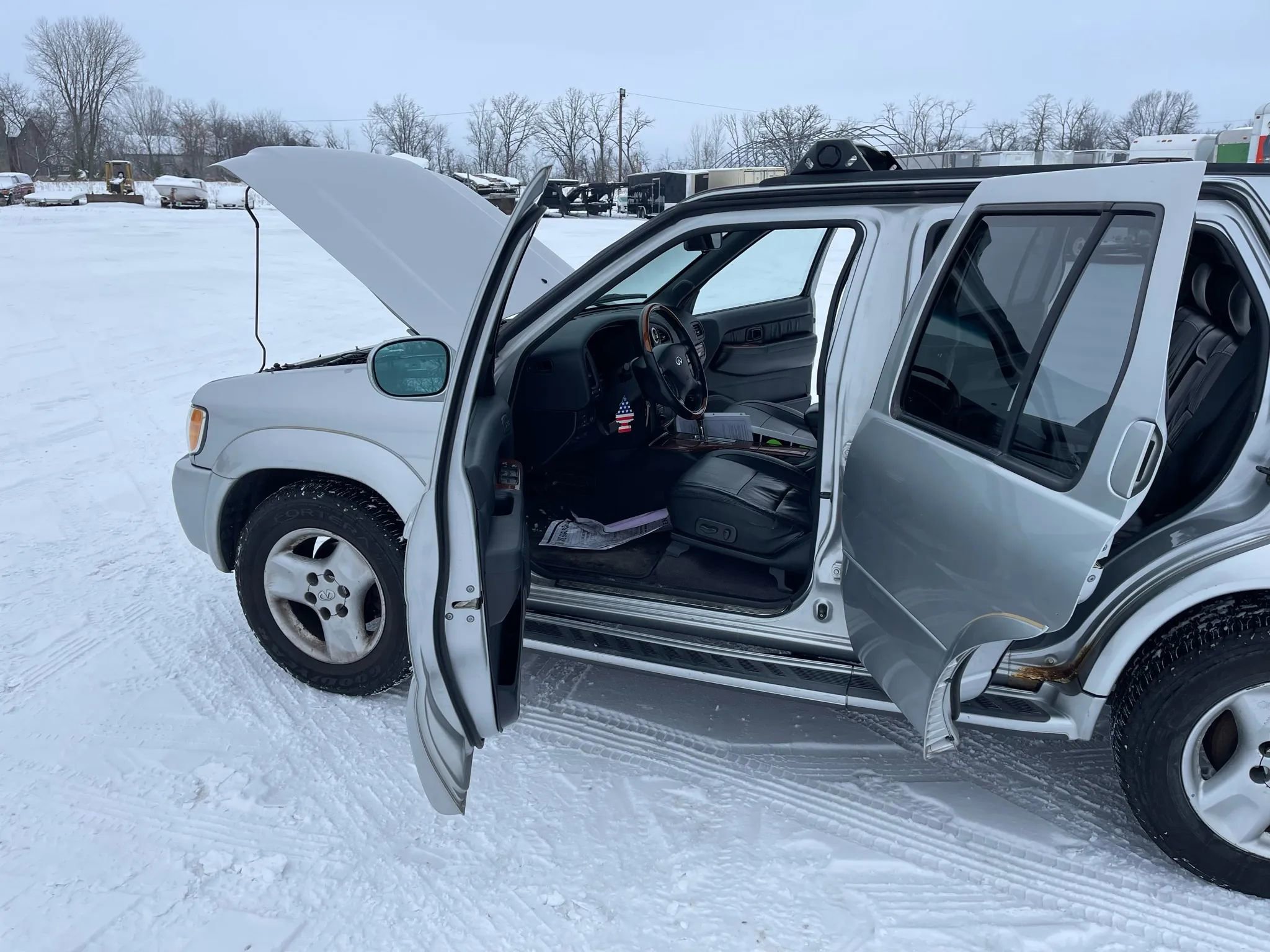 Used 2002 INFINITI QX4 4WD w/ (X03) Heated Seats Pkg image 10