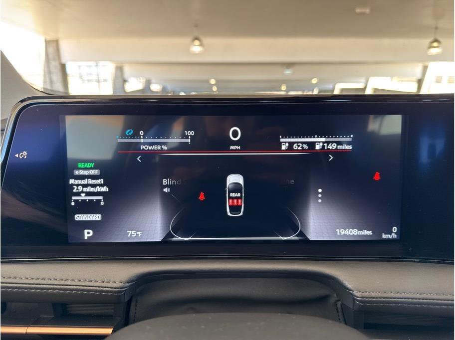 Used 2023 Nissan Ariya AWD image 17