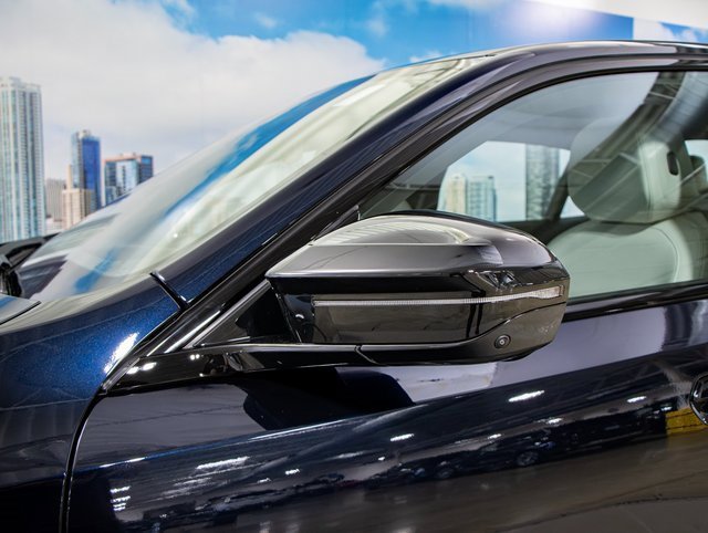 Used 2025 BMW i5 M60 w/ Premium Package image 10