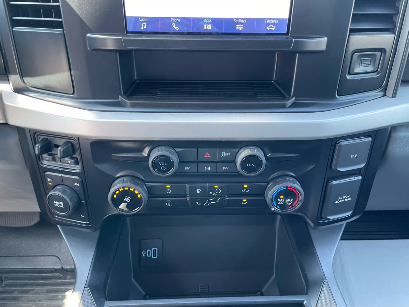 New 2026 Ford F550 4x4 SuperCab Super Duty image 19