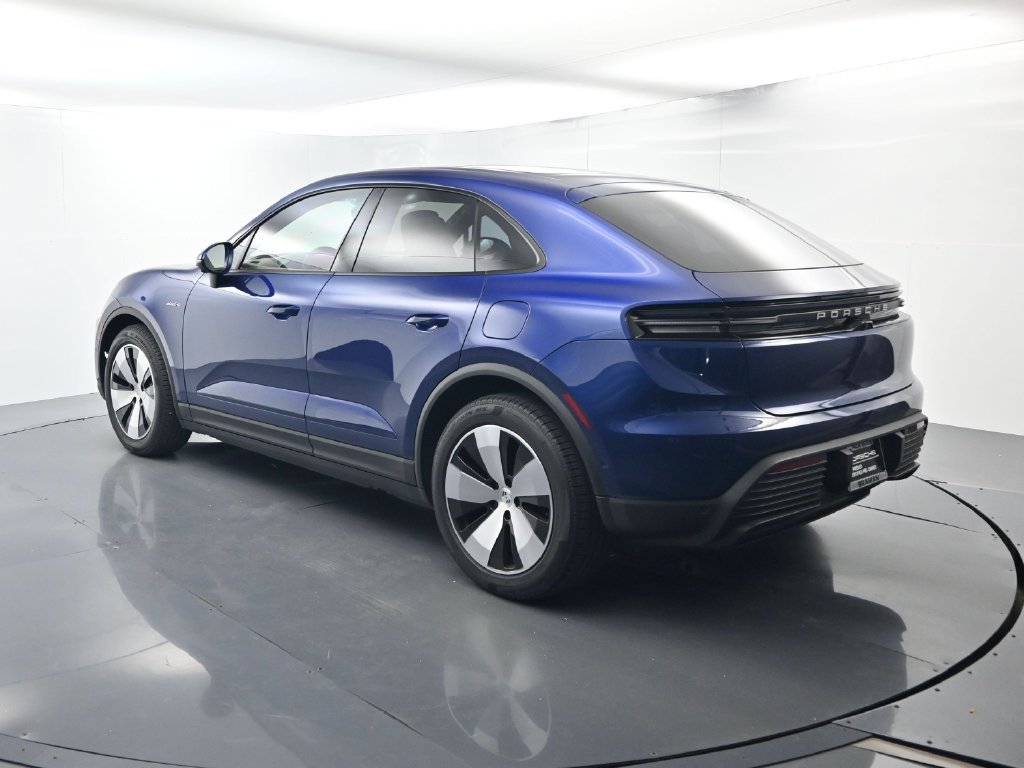 Certified 2026 Porsche Macan 4 Electric w/ Premium Package AWD/4WD image 3