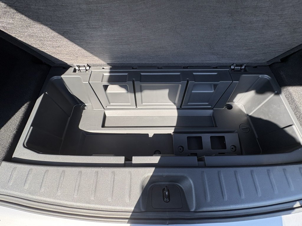 Used 2025 Nissan Pathfinder SL FWD image 30