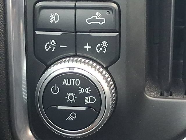 Used 2020 GMC Sierra 1500 SLT RWD image 33