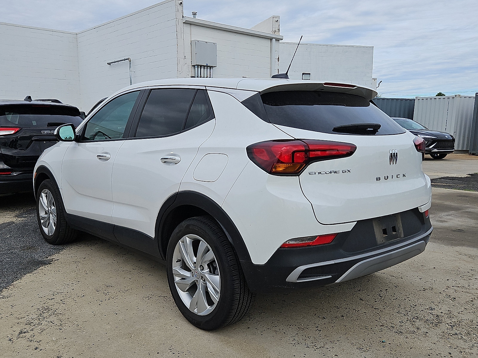Used 2024 Buick Encore GX Preferred w/ Comfort Package FWD image 6