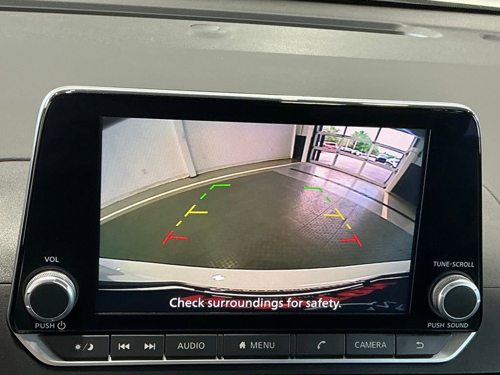 Used 2025 Nissan Altima 2.5 S FWD image 6