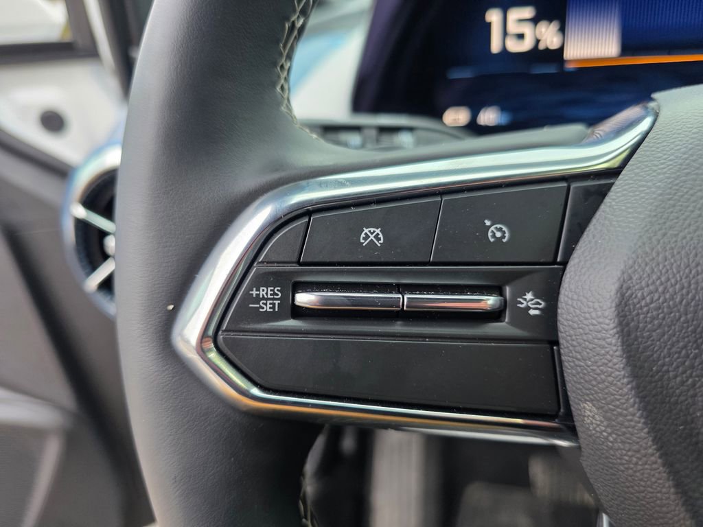 Certified 2025 Chevrolet Equinox EV LT image 22