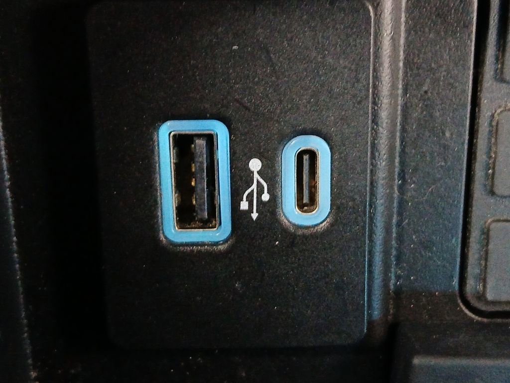 Used 2022 Ford Expedition Timberline image 6