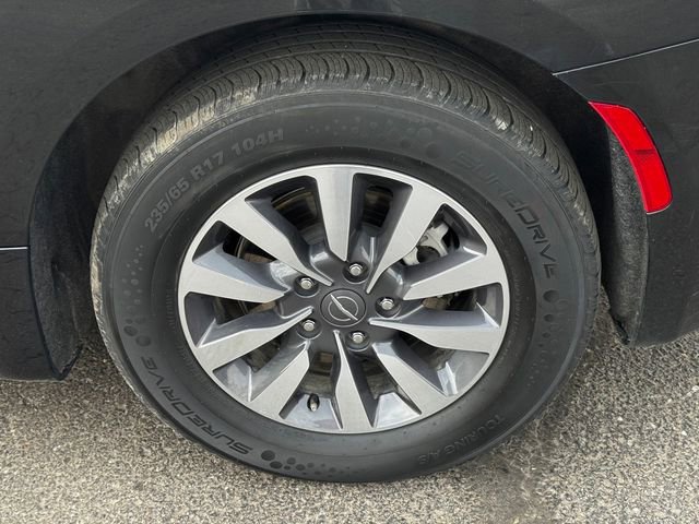 Certified 2023 Chrysler Pacifica Limited image 11