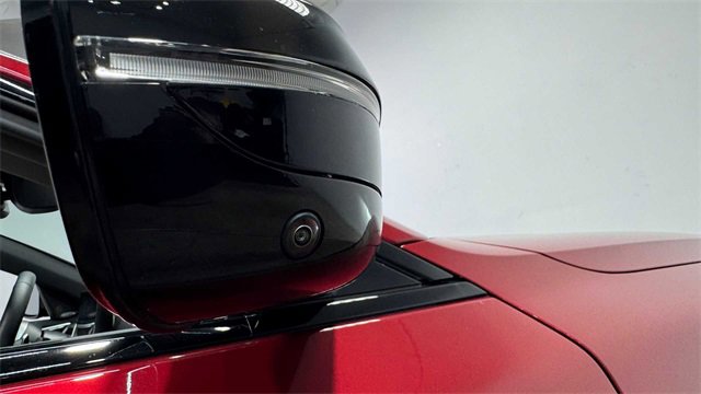 Used 2025 BMW M440i Convertible image 16