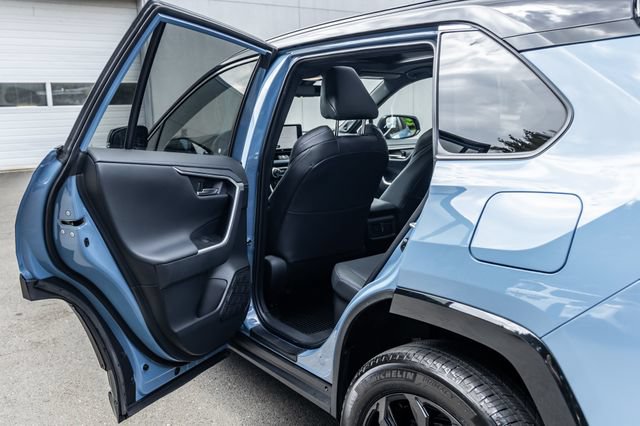 Certified 2025 Toyota RAV4 XSE w/ Advanced Technology Package AWD/4WD image 21