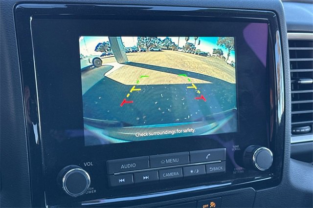 Used 2023 Nissan Frontier SV image 21