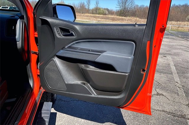 Used 2021 Chevrolet Colorado Z71 w/ Safety Package image 29