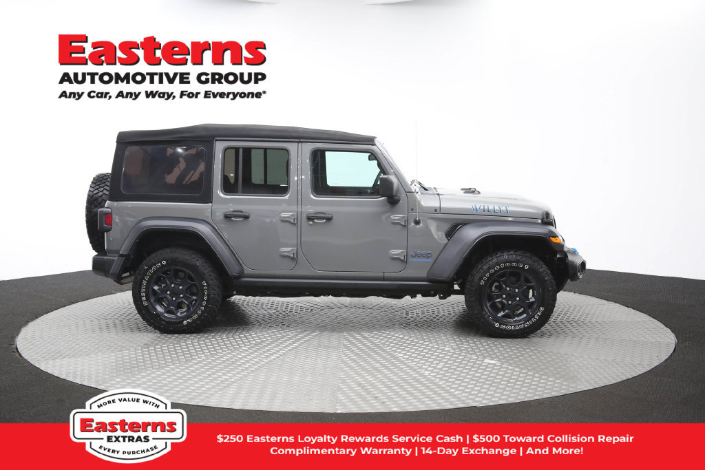 Used 2023 Jeep Wrangler Unlimited w/ Cold Weather Group AWD/4WD image 48
