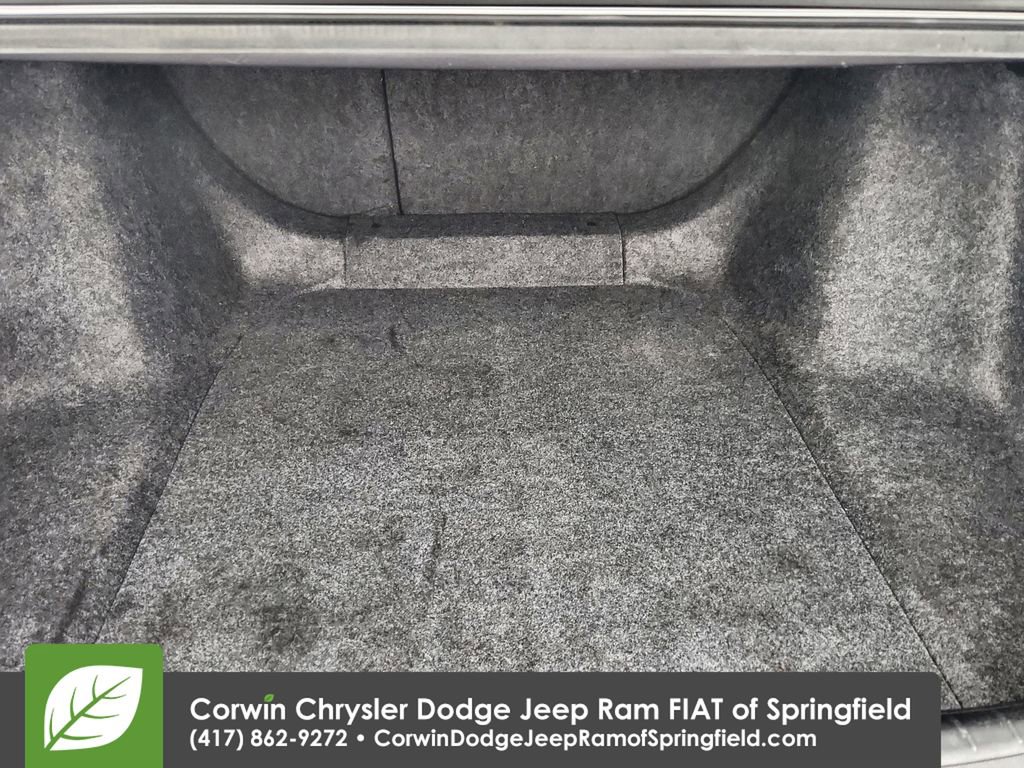 Used 2018 Honda Accord EX image 30