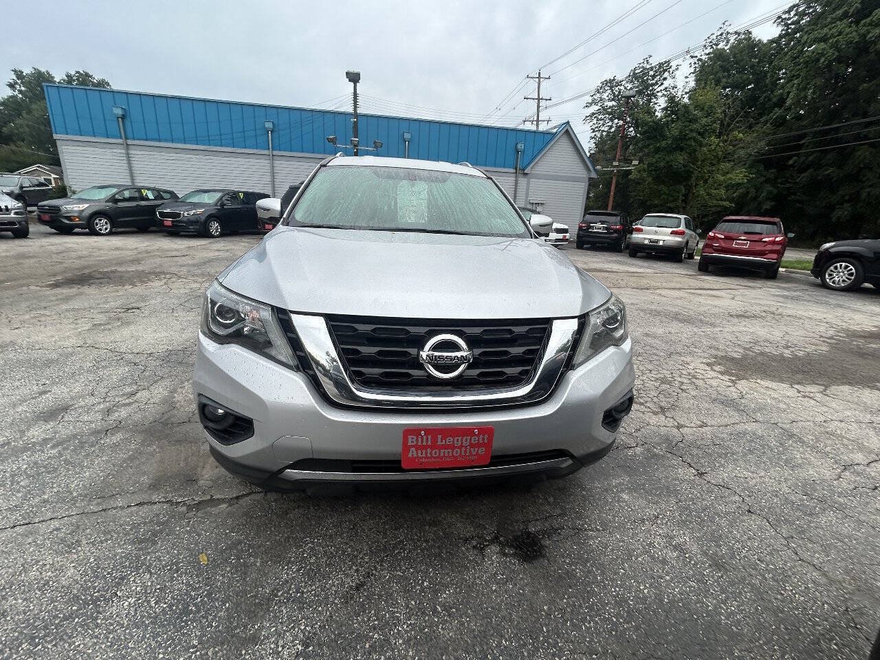 Used 2019 Nissan Pathfinder SL AWD/4WD image 3