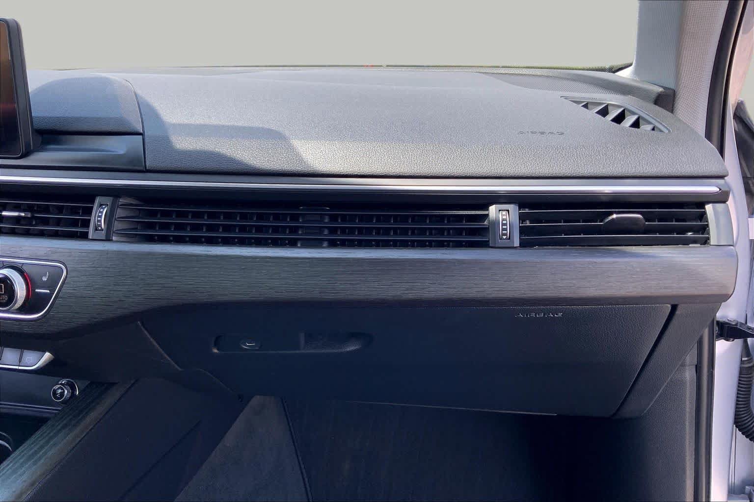 Used 2019 Audi A4 2.0T Premium FWD image 18