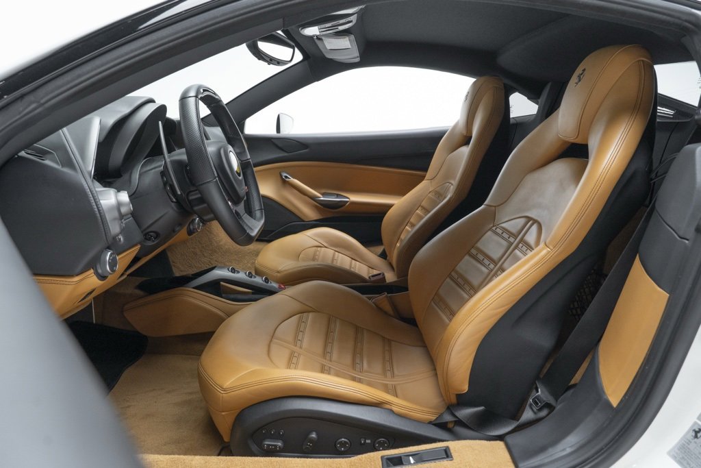 Used 2016 Ferrari 488 GTB image 15