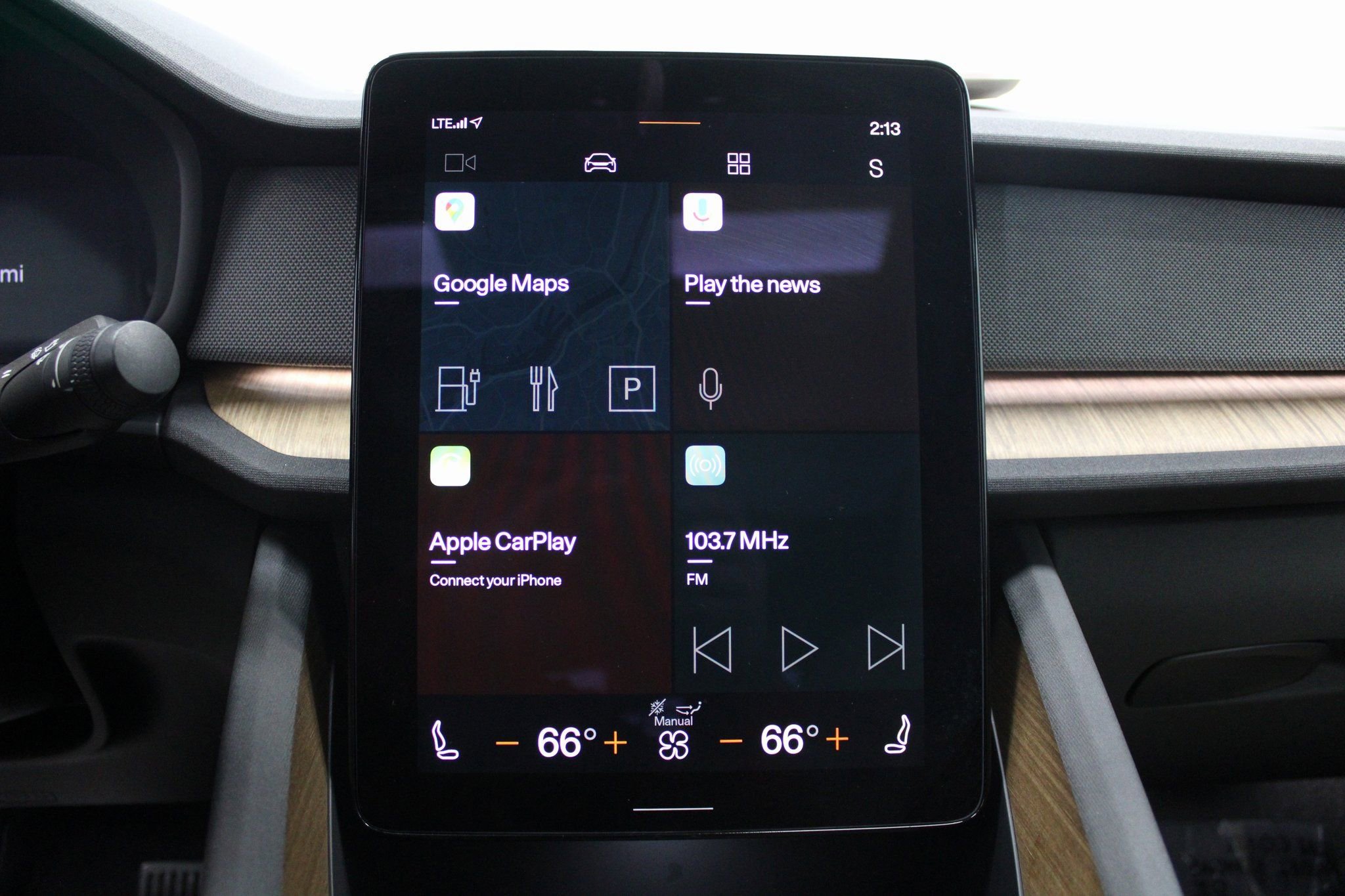 Used 2021 Polestar Polestar 2 image 40