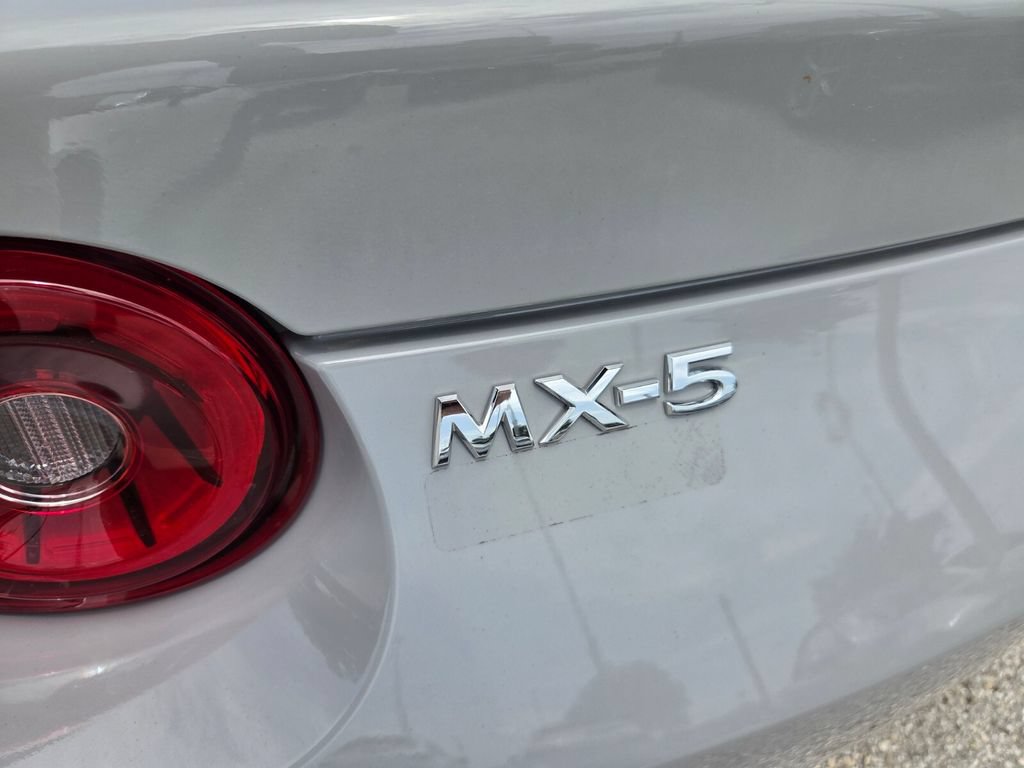 Certified 2024 MAZDA MX-5 Miata RF Grand Touring w/ Weather Package RWD image 12