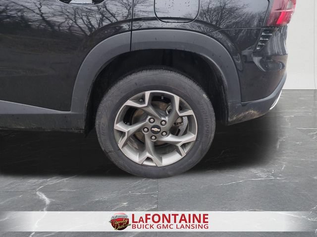 Used 2025 Chevrolet Trax LT FWD image 28