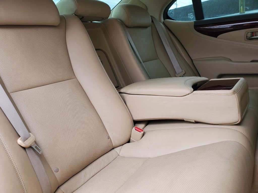 Used 2008 Lexus LS 460 image 33