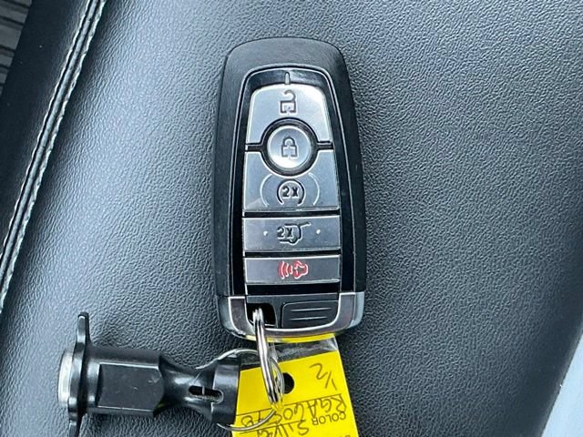 Used 2024 Ford Explorer XLT w/ Equipment Group 202A AWD/4WD image 39