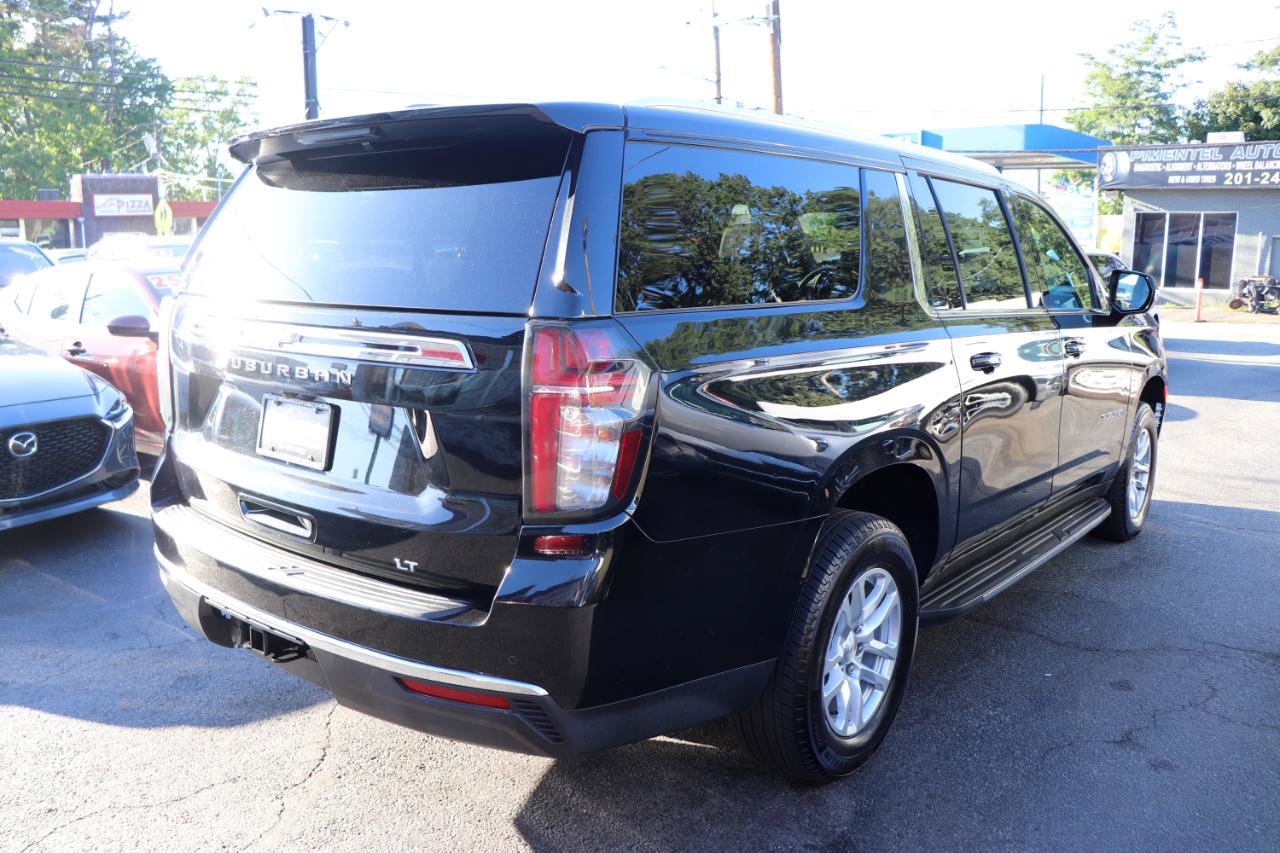 Used 2023 Chevrolet Suburban LT AWD/4WD image 5