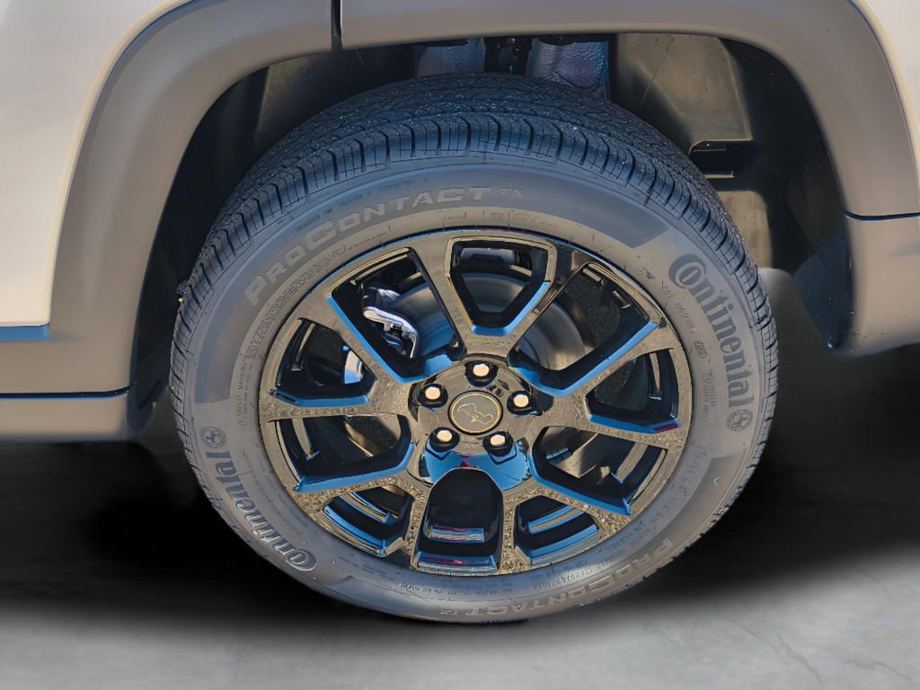 New 2026 Jeep Compass Latitude image 3