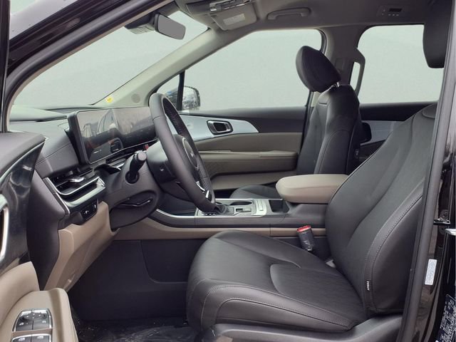 New 2026 Kia Carnival FWD image 18