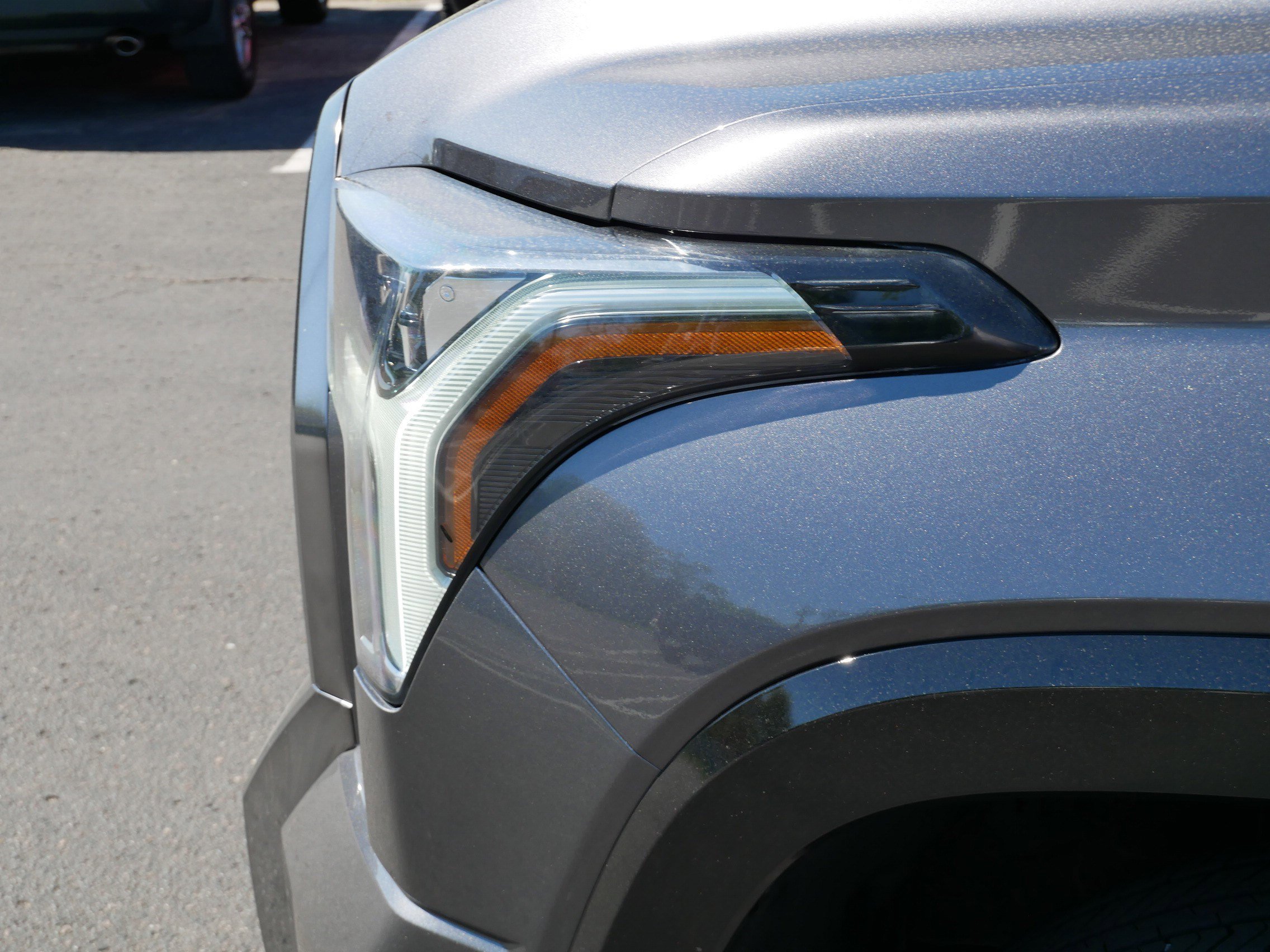 Used 2023 Toyota Tundra Platinum AWD/4WD image 16