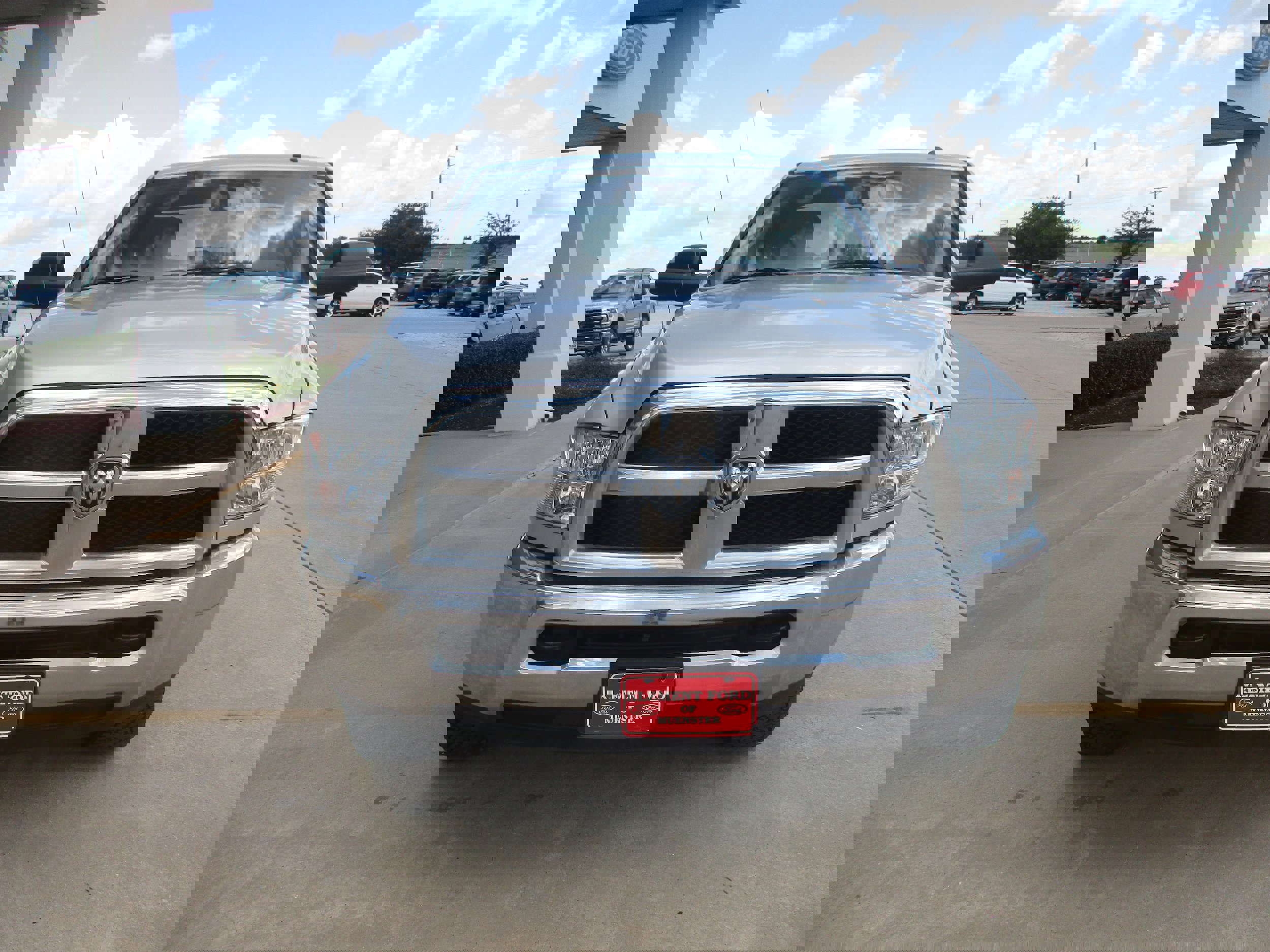 Used 2018 RAM 2500 Tradesman w/ Chrome Appearance Group image 11