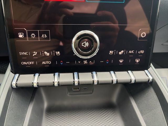 New 2026 GMC Terrain AT4 w/ Convenience Package III image 24