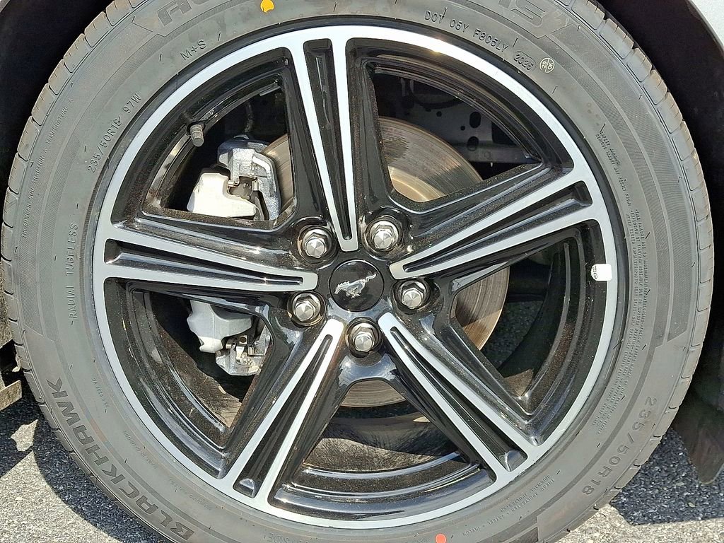 Used 2024 Ford Mustang Premium image 8
