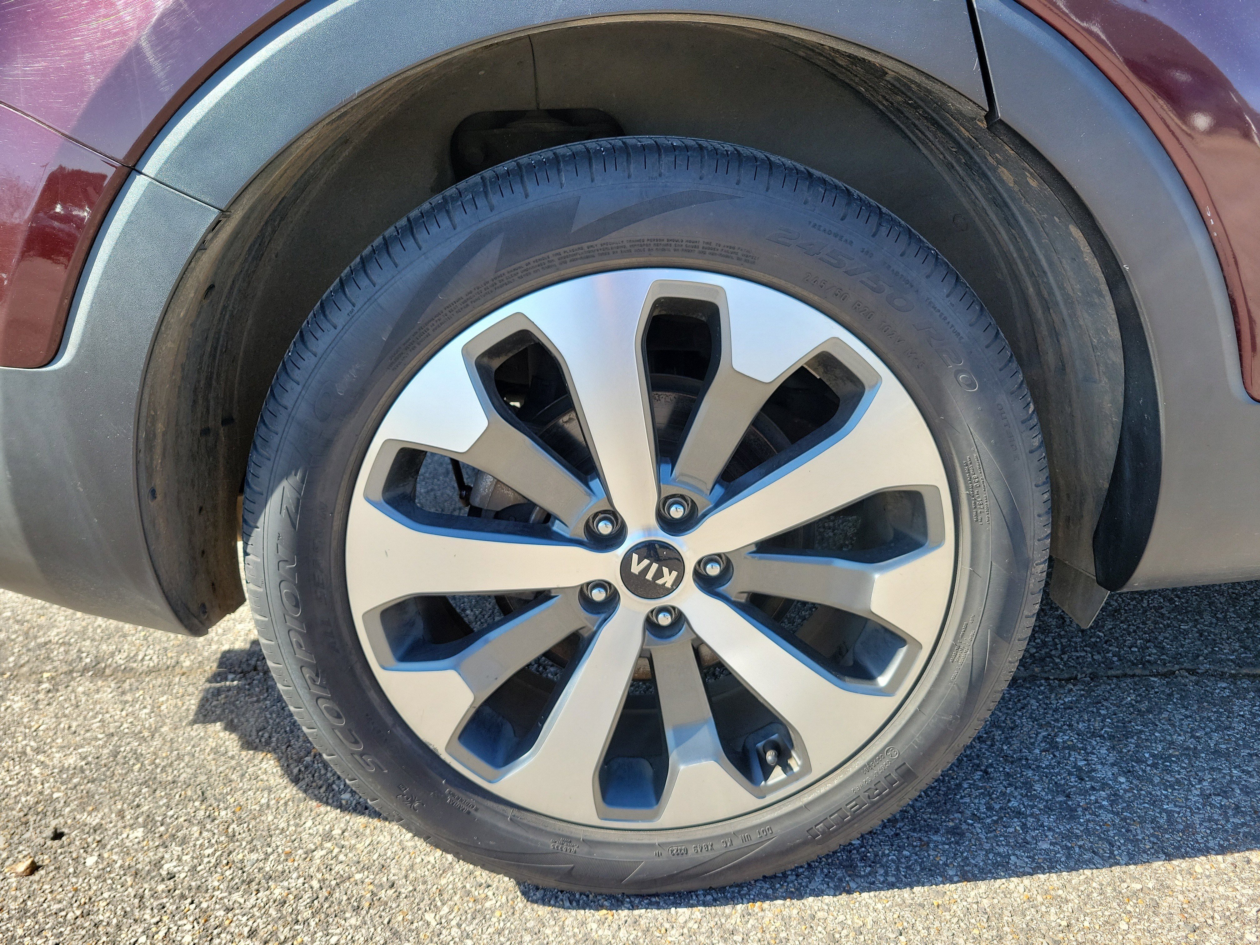 Used 2020 Kia Telluride S w/ S 8 Passenger Seating Package image 30