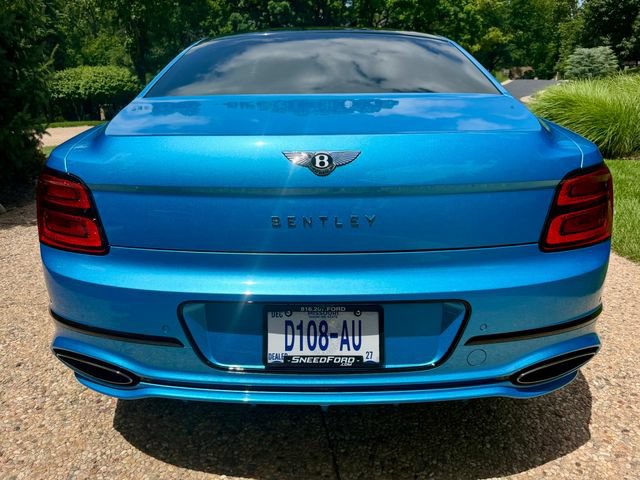 Used 2025 Bentley Flying Spur Plug-In Hybrid AWD/4WD image 7