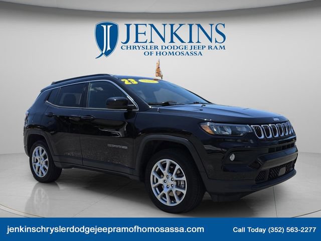 Certified 2023 Jeep Compass Latitude AWD/4WD image 2