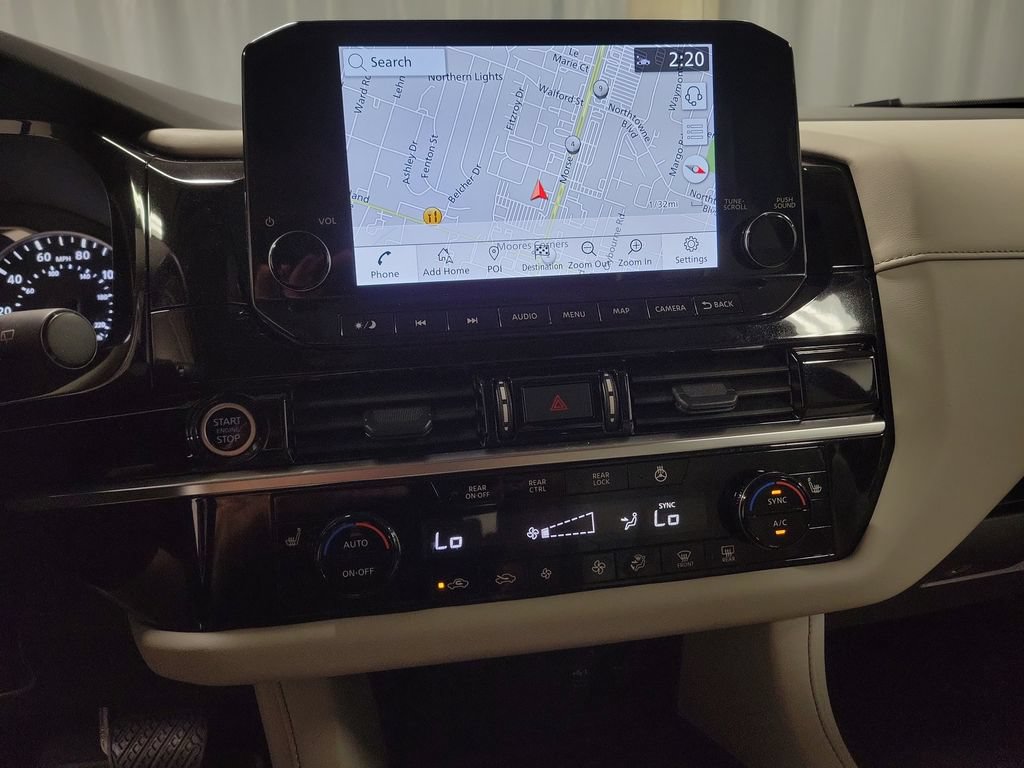Used 2024 Nissan Pathfinder SL w/ Black Appearance Package FWD image 17
