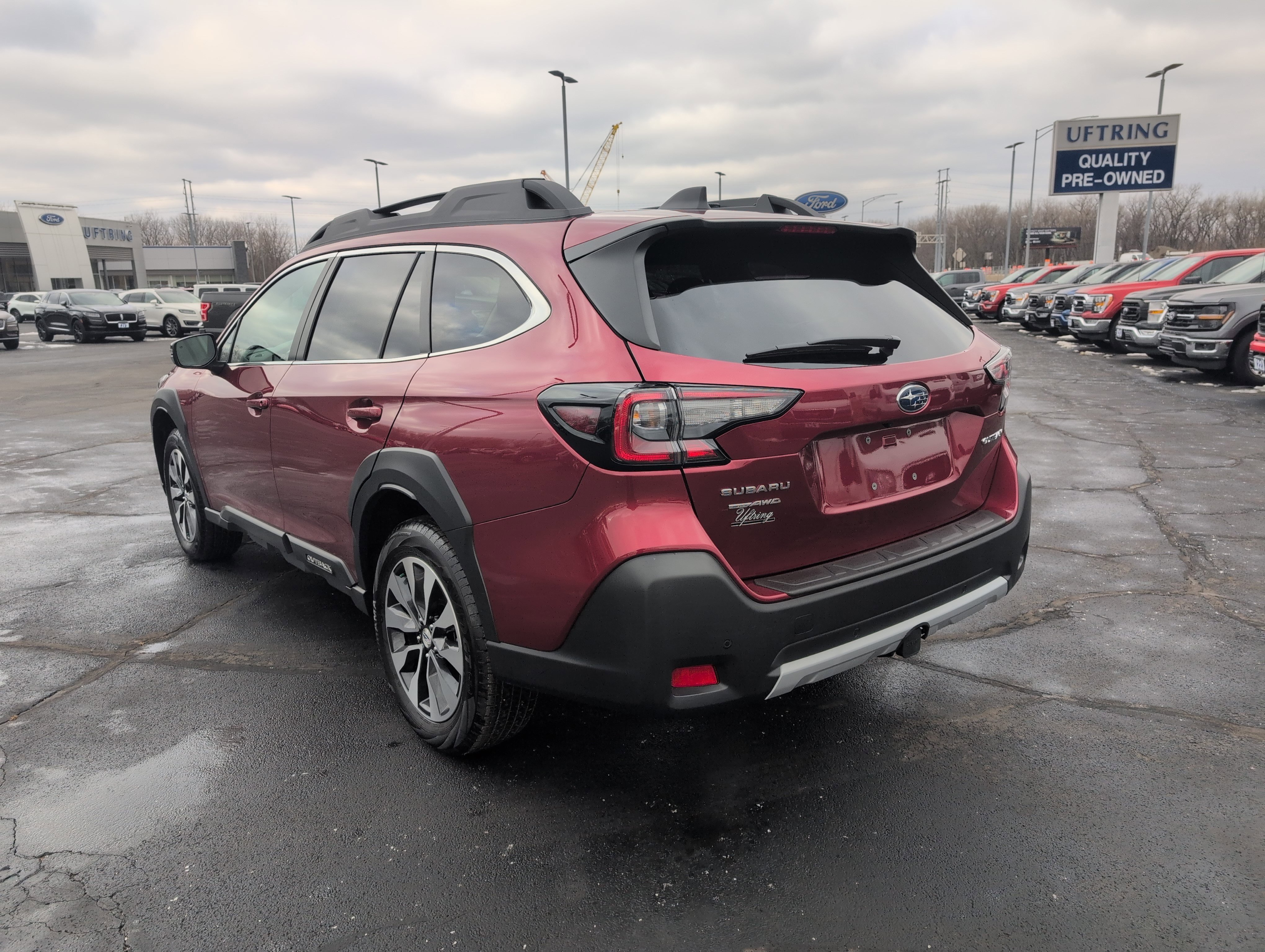 Used 2025 Subaru Outback Limited image 3