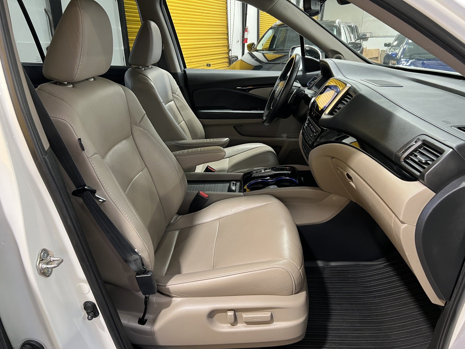 Used 2017 Honda Pilot Elite image 17