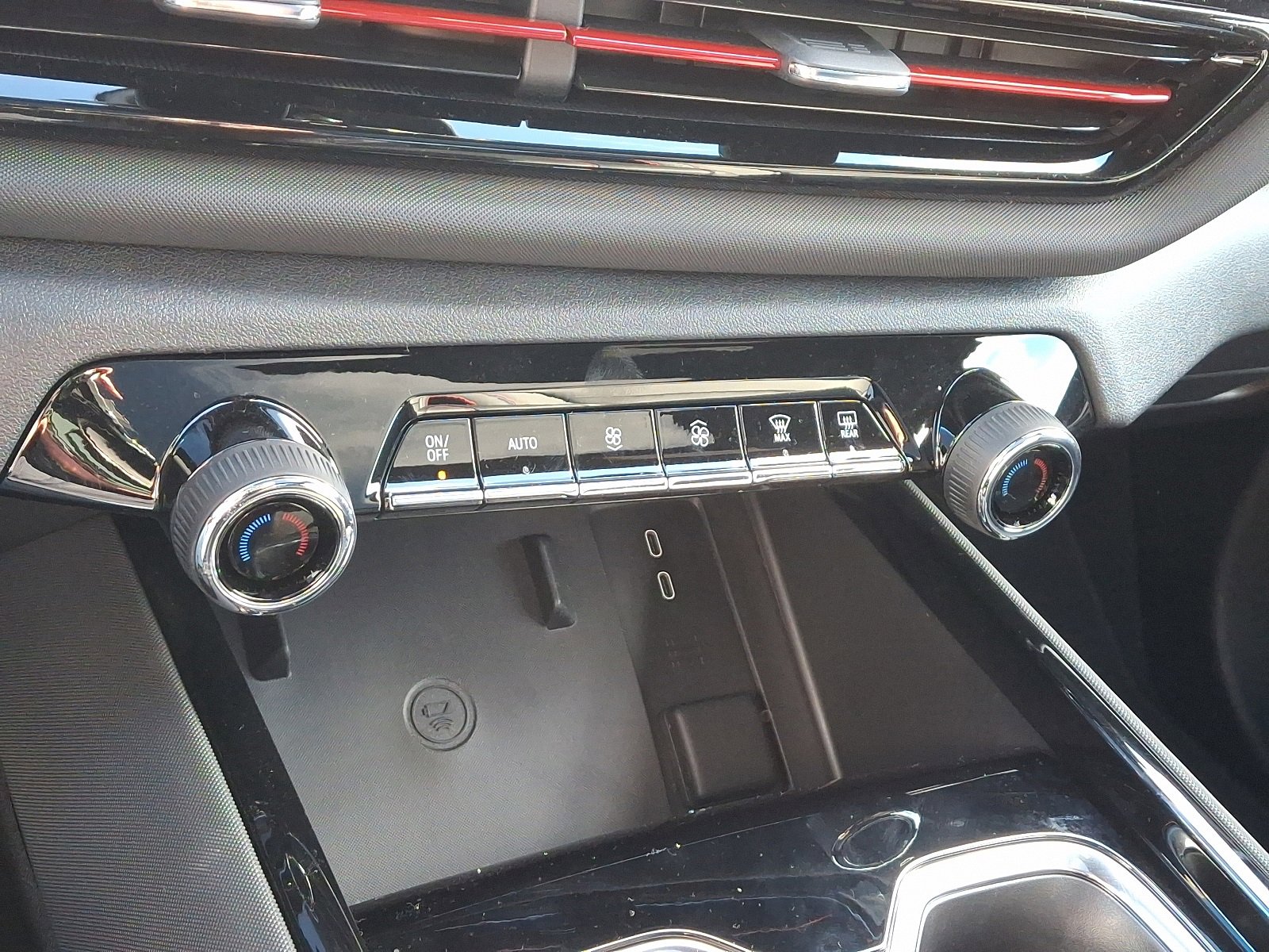 New 2025 Chevrolet Silverado EV RST image 16