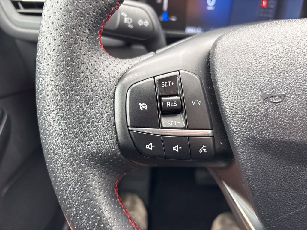 Used 2025 Ford Escape ST-Line image 20
