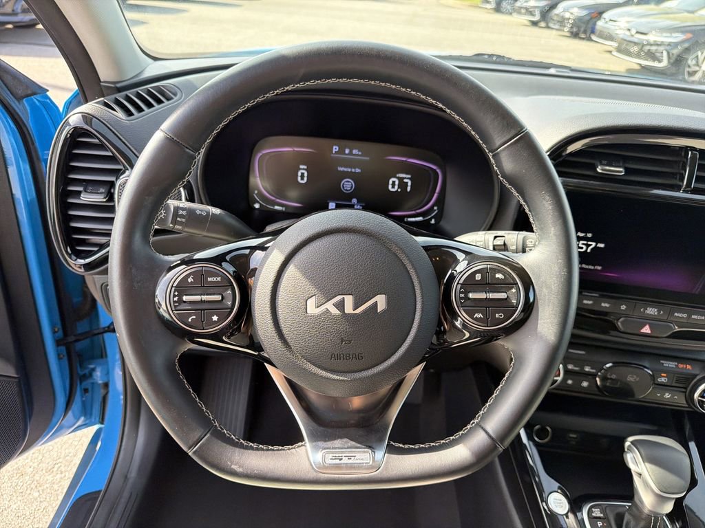 Used 2024 Kia Soul GT-Line FWD image 23