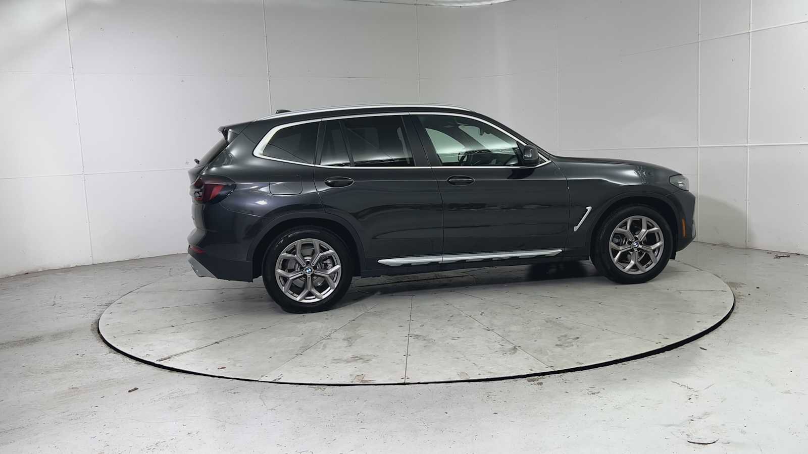 Used 2022 BMW X3 xDrive30i w/ Premium Package 2 image 9