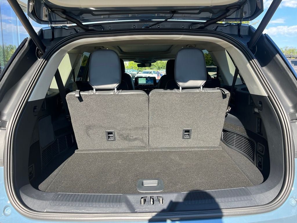 Used 2026 Lincoln Aviator AWD image 11