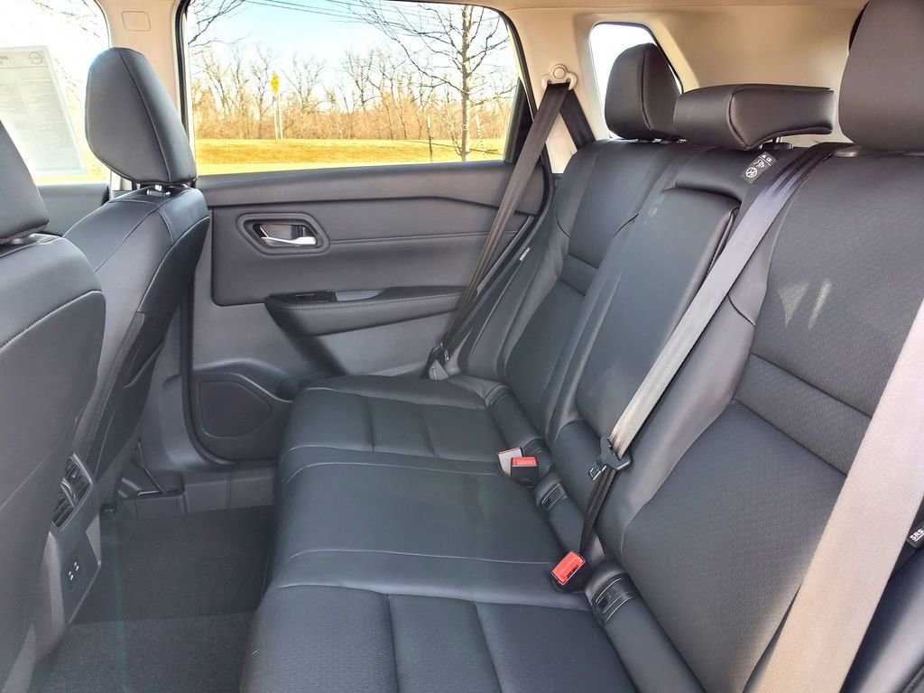 New 2026 Nissan Rogue SV image 32