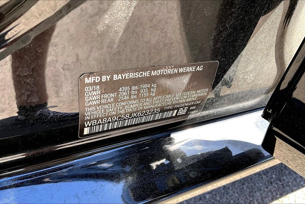 Used 2018 BMW 320i Sedan RWD image 16