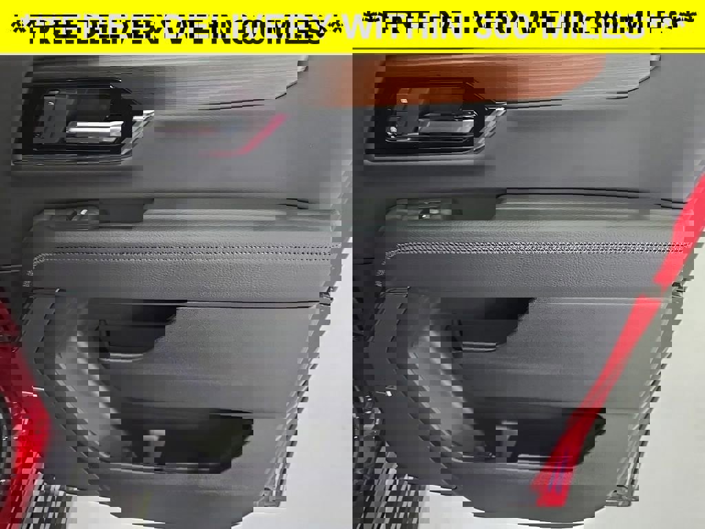 New 2025 GMC Yukon XL Denali w/ Sun & Power Step Package image 11