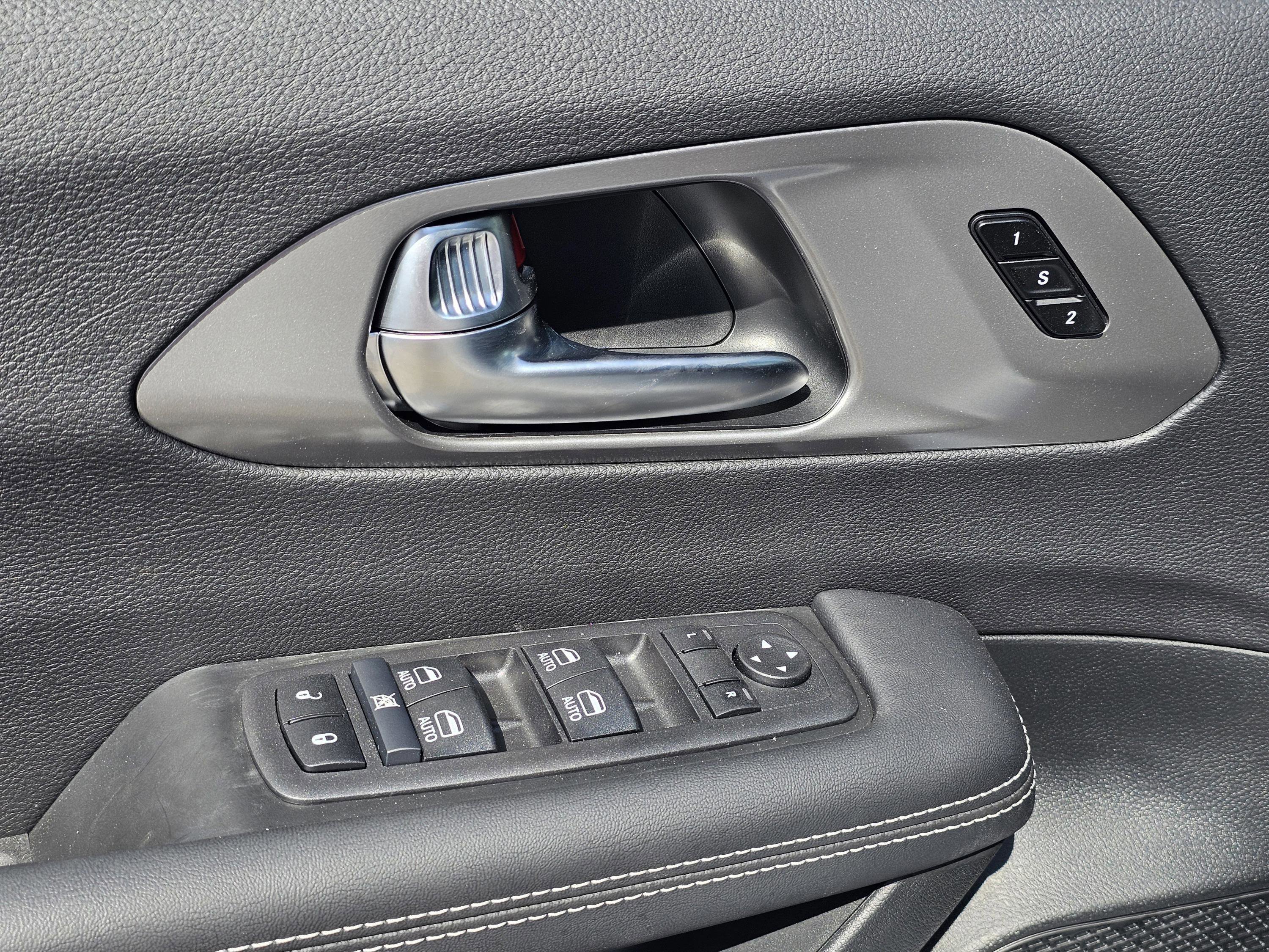 New 2026 Chrysler Pacifica Select image 15