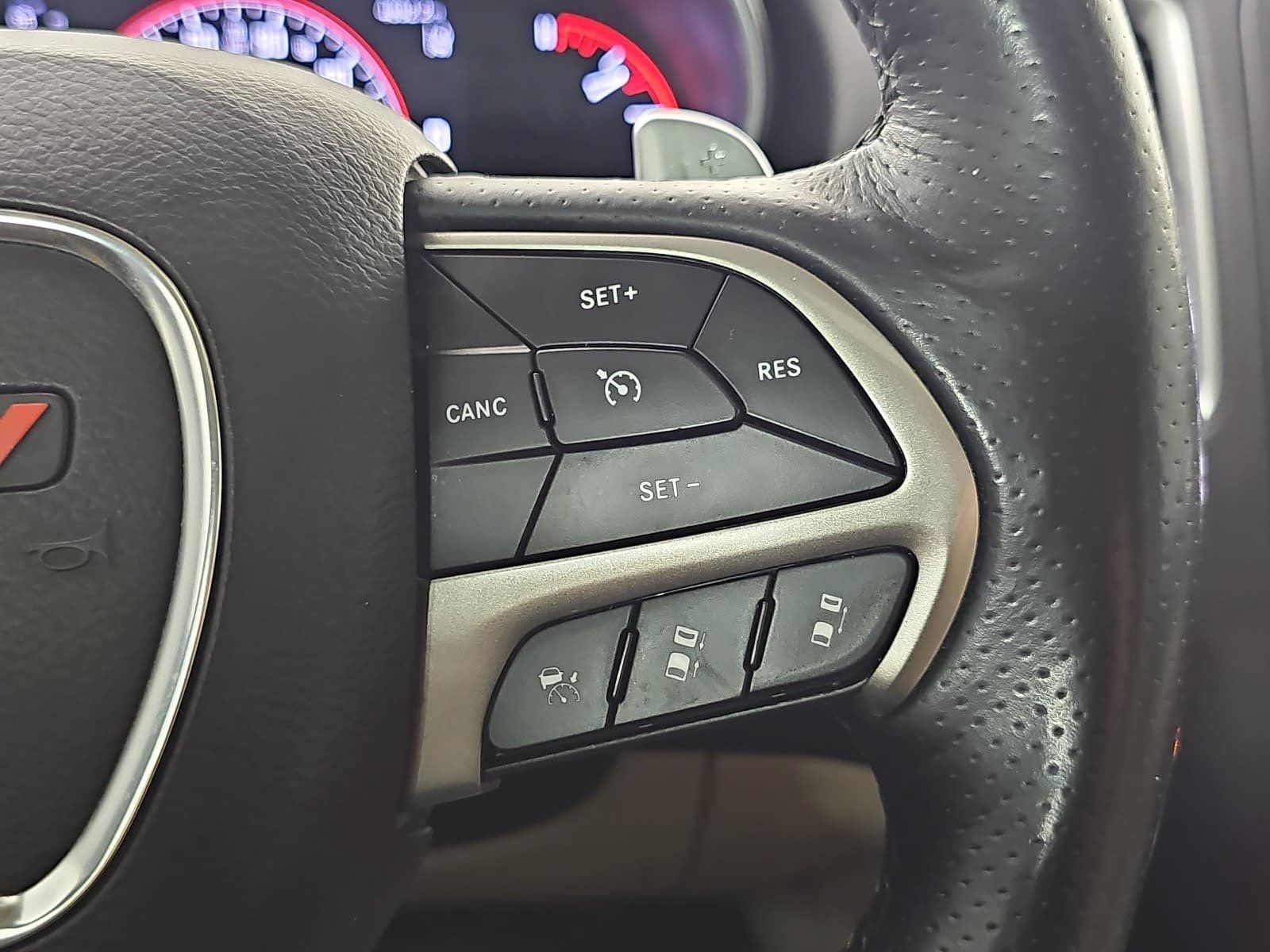 Used 2018 Dodge Durango Citadel w/ Technology Group AWD/4WD image 17